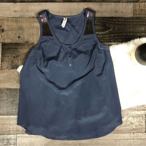Floreat sleeveless blouse size 4 blue